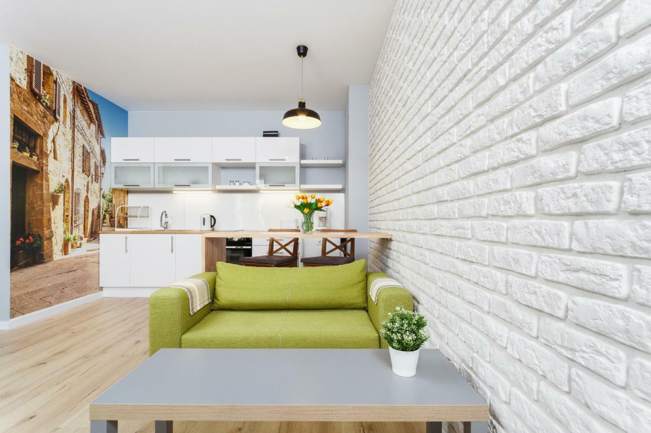 Apartments Harmonica Trynitarska By Noclegi Renters Красков Екстериор снимка
